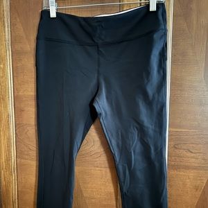 Black and Pink Capri Leggings